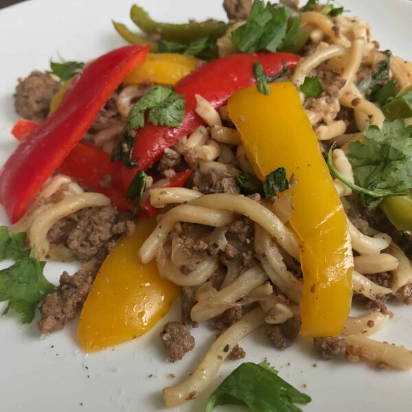 Beef Noodle Stir Fry: easy weeknight beef and noodles recipe