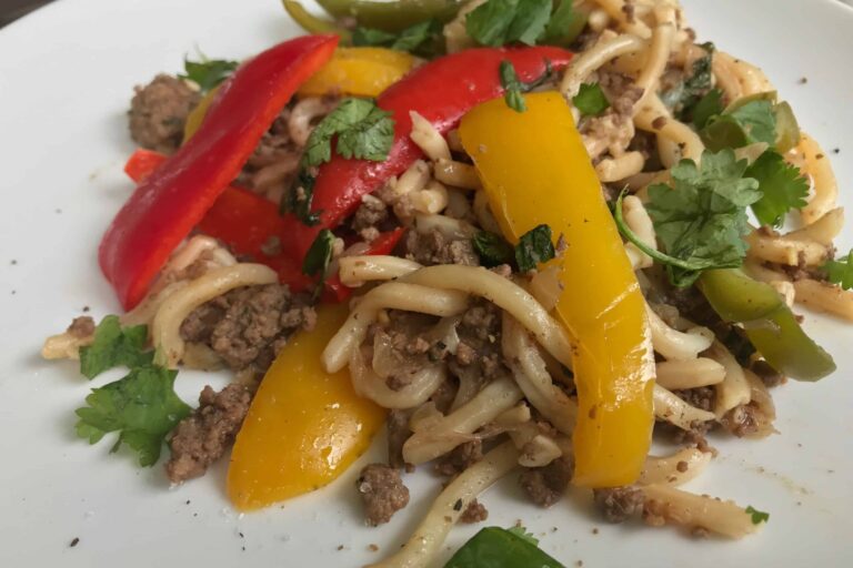 Beef Noodle Stir Fry: easy weeknight beef and noodles recipe